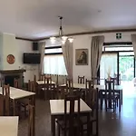 梅洛尼酒店